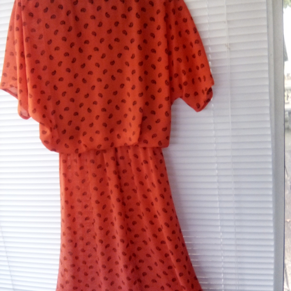Dress - Picture 2 of 3